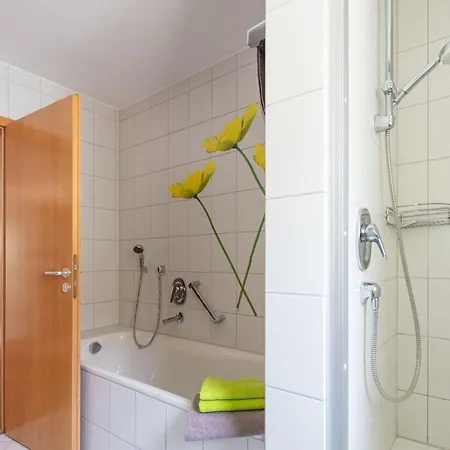 Apartman Ueberblicke Im Beliebten Kurviertel *